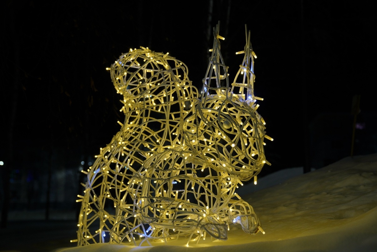 Наши эстетические аплодисменты живому искусству маленьких лампочек