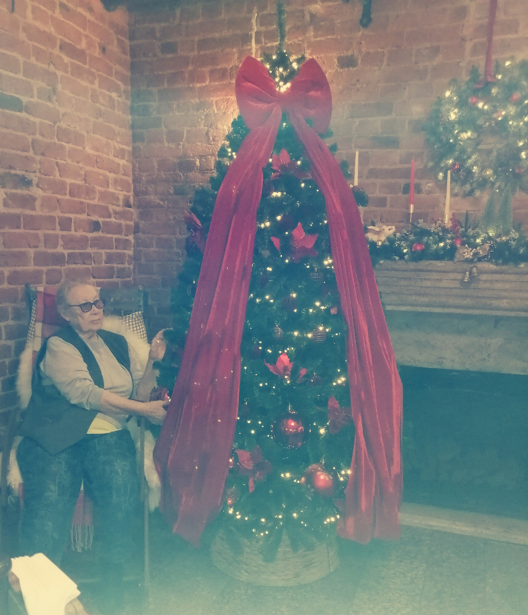 В одном из ресторанов "Mama Roma". Не знаю, почему фото получилось именно таким 