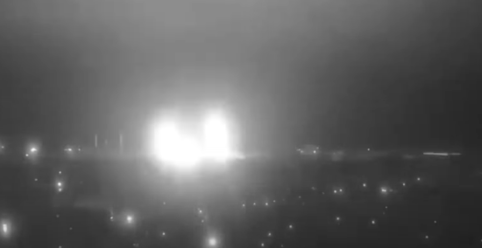    Момент удара ракетой "Орешник". Источник: Скрин с видео