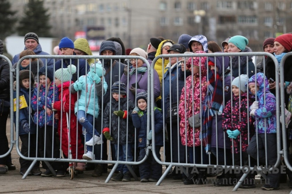     Детская программа на Центральной площади Ижевска отменена из-за атаки БпЛА