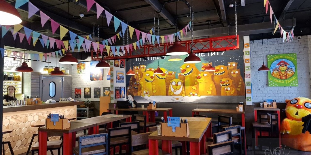 Бармузей Васи Ложкина в Рязани: коты, шоты, чебуреки