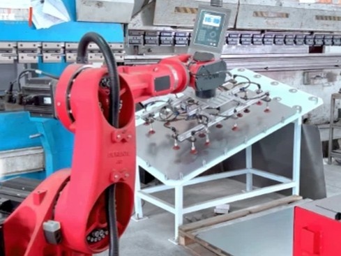 Как устроена работа «мозга» промышленных роботов?