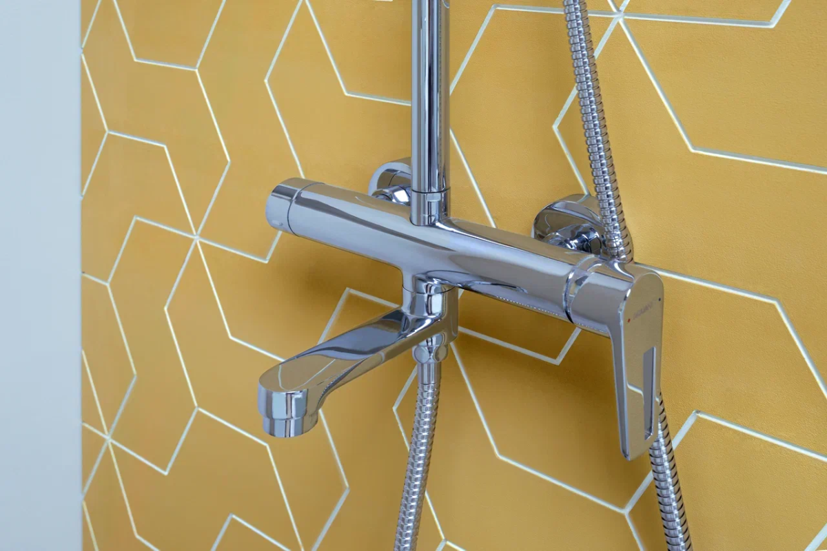 Душевая стойка Aquanet Logic AF320-72-R-C в Москве