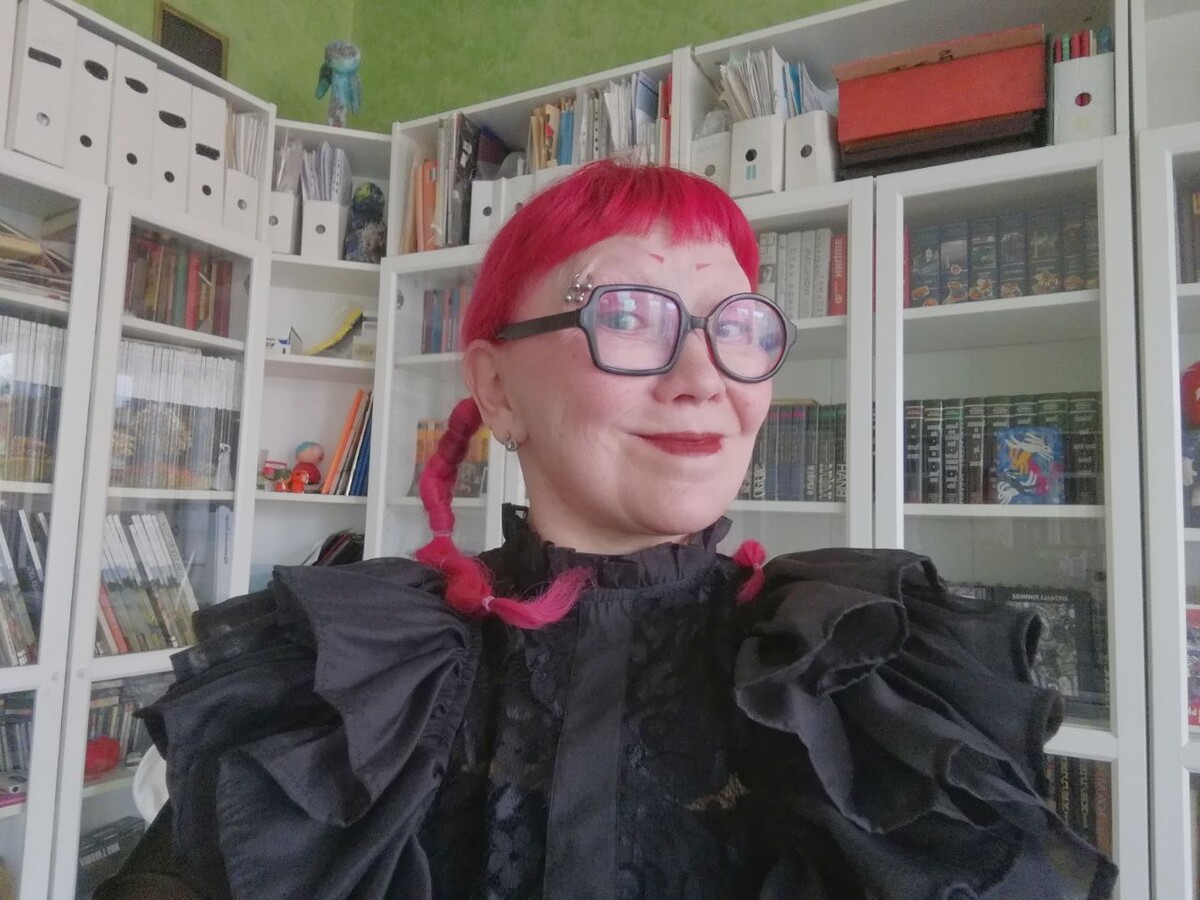 Наталья Романова, автор книг "Идеальная грамотность" и "Пиши без правил"