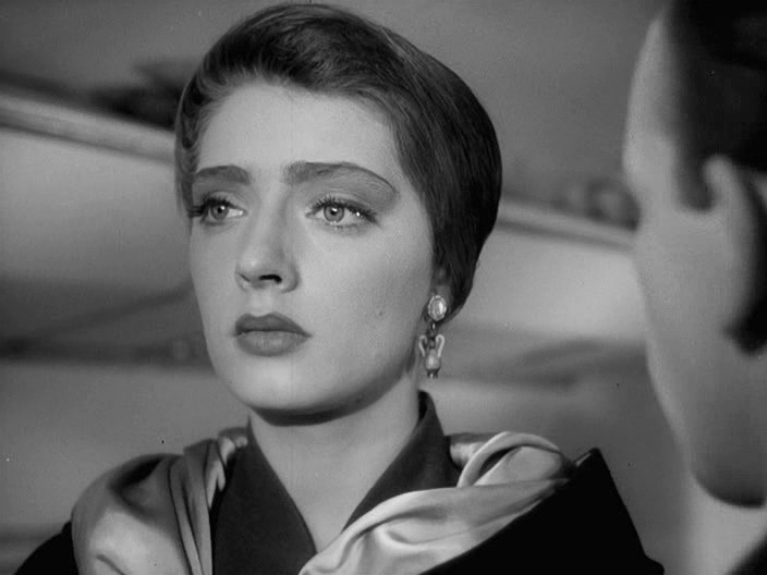 Людмила Абрамова в фильме «713-й просит посадку», 1962 год