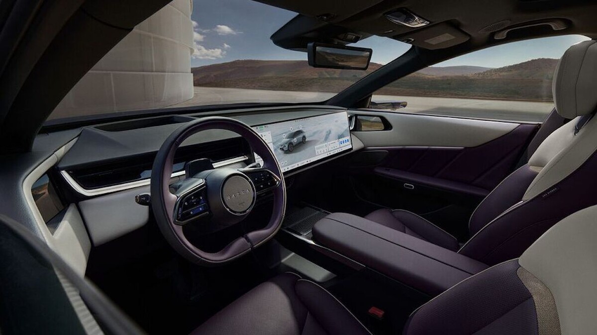    Mazda CX-6e. Фото Mazda