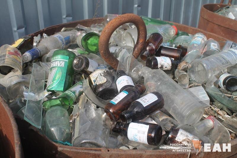    Стеклянные бутылки