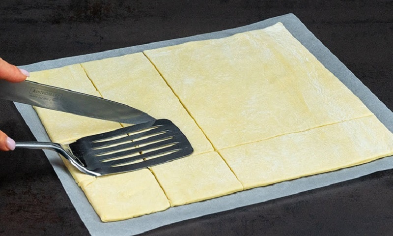 Порционные улитки с томатным соусом и сыром: уютное домашнее лакомство за полчаса вкуснее пиццы и пирогов