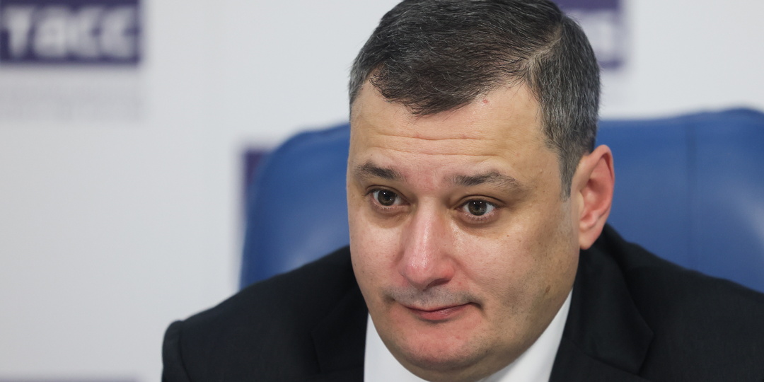 Хинштейн поручил разобраться с самозахватом депутатами берегов водохранилища