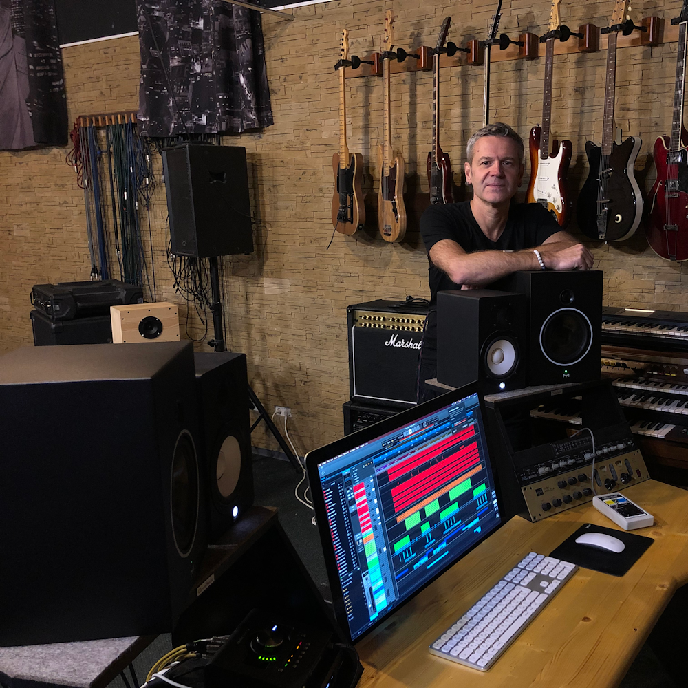 Сергей Наветный, звукорежиссер студии «Интерзвук» 