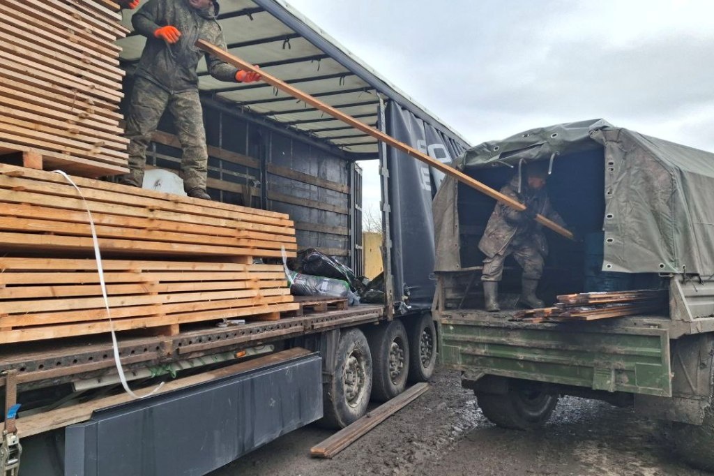    Почти 60 тонн груза из Карелии получили земляки в рамках акции главы республики «Рождественский подарок бойцу»© Правительство РК