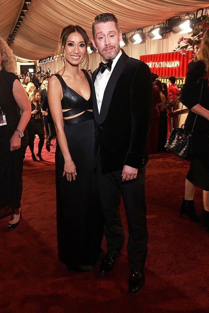    Источник: Getty Images, Chad Salvador/2026GG | Маколей Калкин и Бренда Сонг на церемонии вручения премии «Золотой глобус».