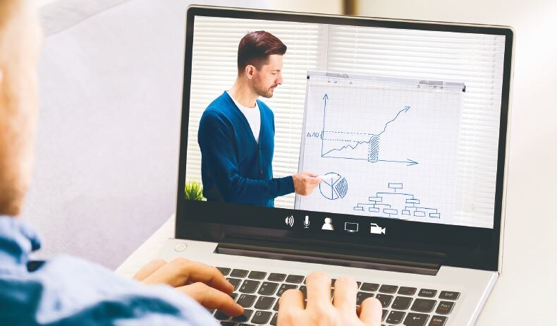 «Гибридный формат работы — это реальность»