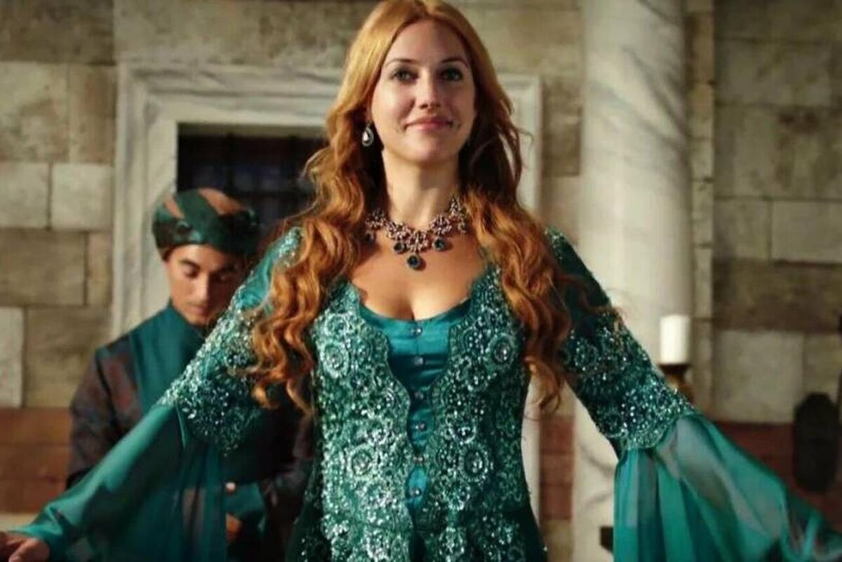 Мерьем Узерли, исполнительница роли Хюррем. Фото: кадр из сериала