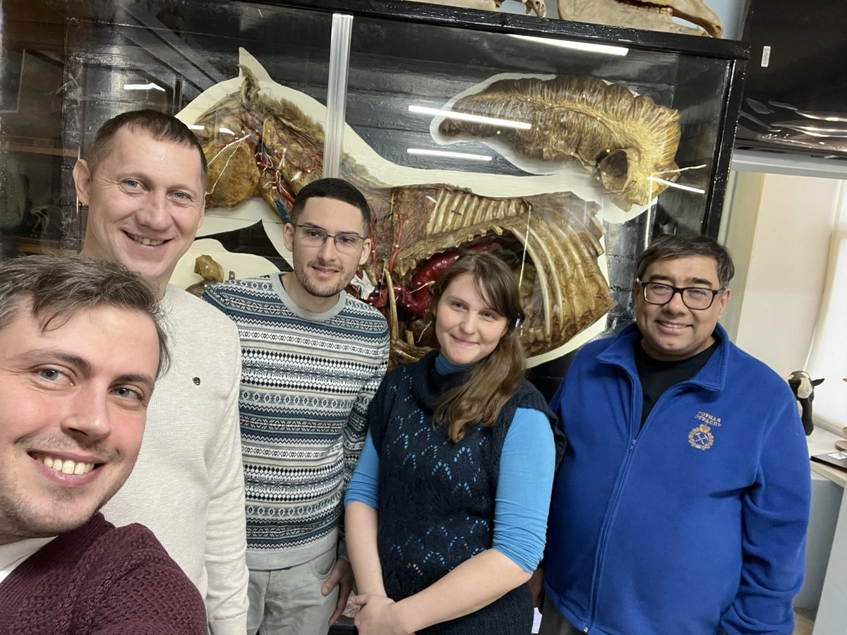 Бразильский студент с преподавателями ТюмГУ