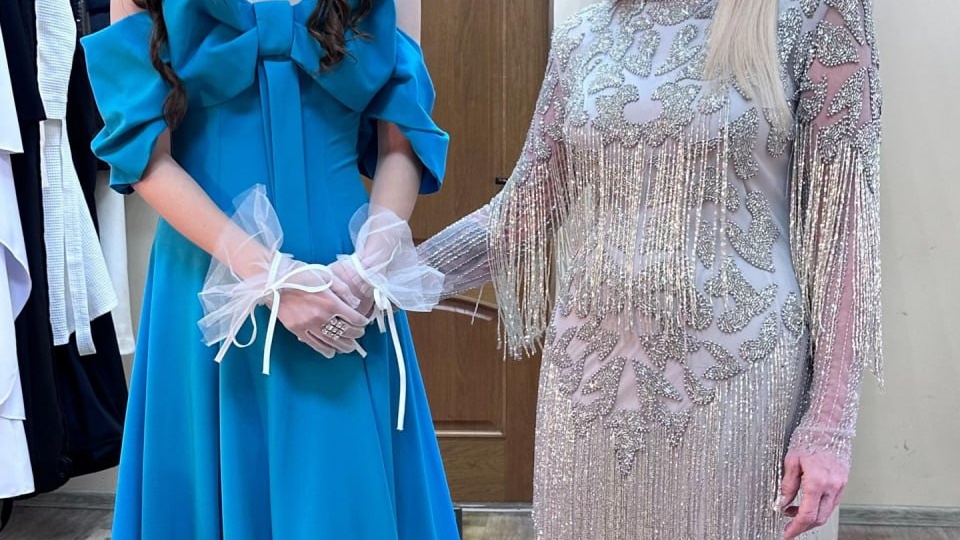 🔑 Пока Полина Лурье ждёт ключи от своей квартиры, Лариса Долина устроила элитный отпуск в ОАЭ