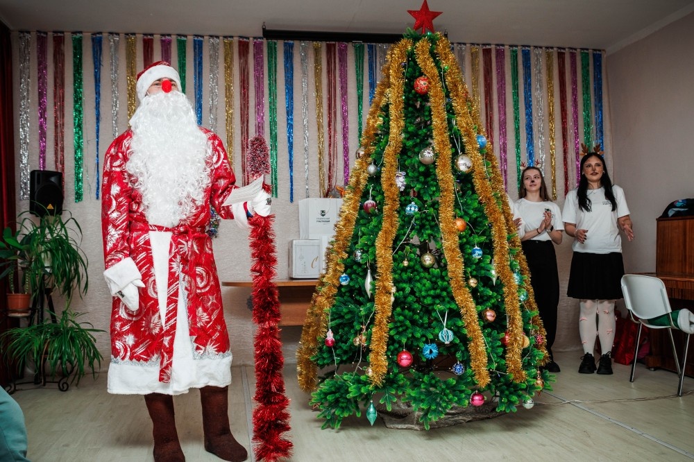    Социальные участковые устроили праздник в нижегородском центре "Улыбка"