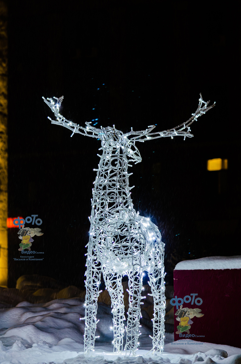 Новогодние украшения города Курска. город Курск, Красная площадь, д. 8.