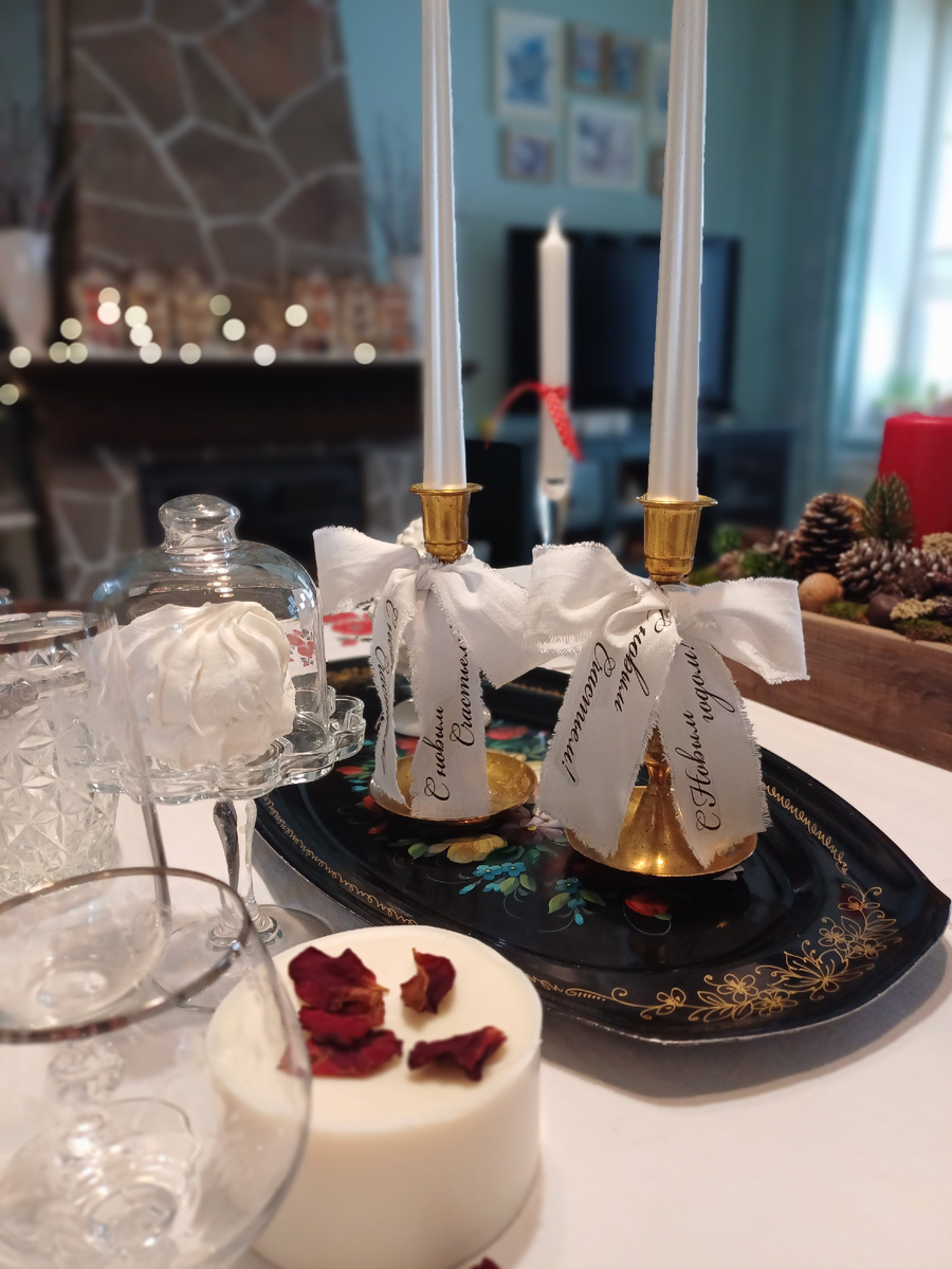 Готовлю украшения для сервировки стола на Щедрый вечер. Фото автора Юлии Солоха.