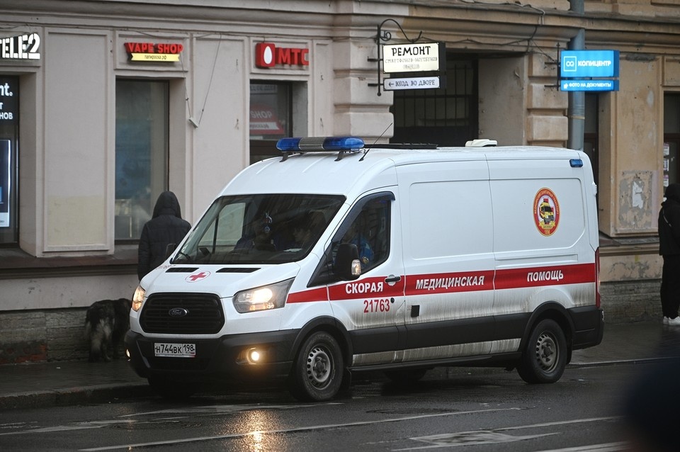    В праздничные дни в Петербурге работали 36 травматологических пунктов. Алексей БУЛАТОВ