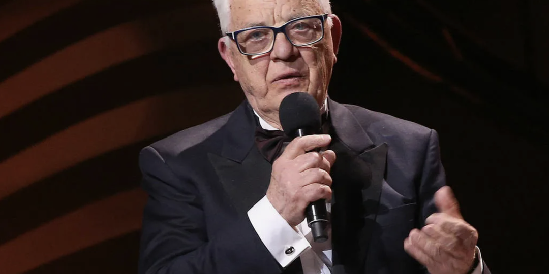 Путин поздравил осудившего Латвию за разрыв отношений с Россией Раймонда Паулса с 90-летием