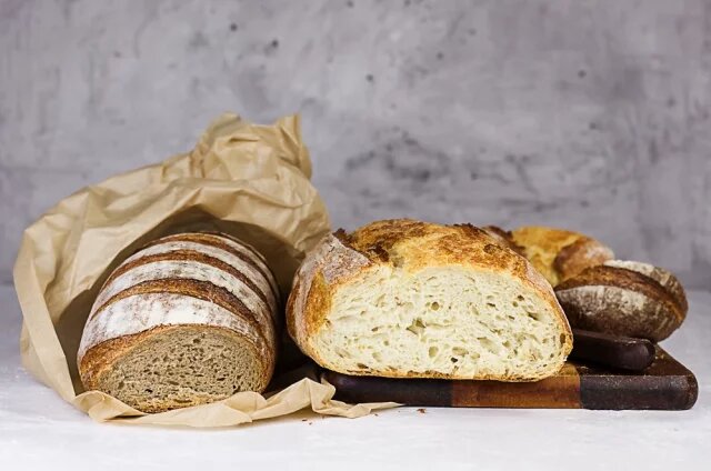    Почему белый и черный хлеб нужно хранить отдельно?