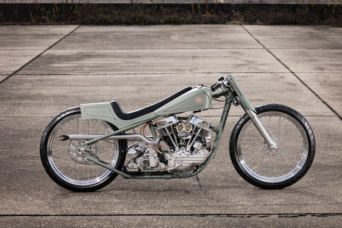 LINDBERG: Harley Panhead от Satomari Motorcycle