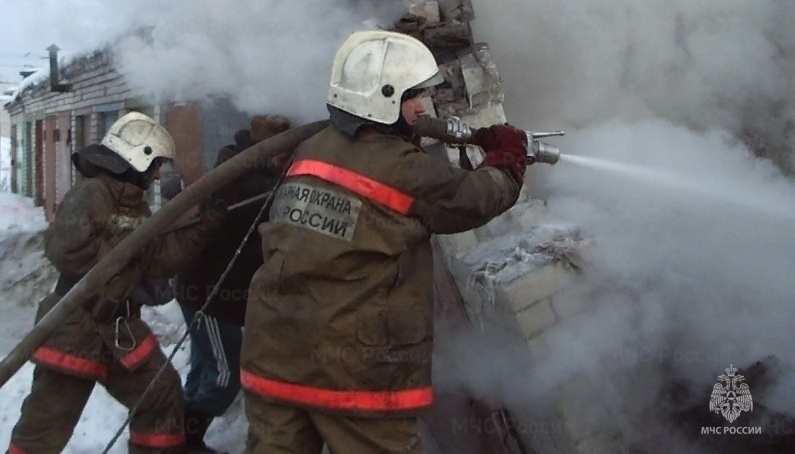    74 пожара ликвидировали в Югре пожарно-спасательные подразделения в праздничные дни