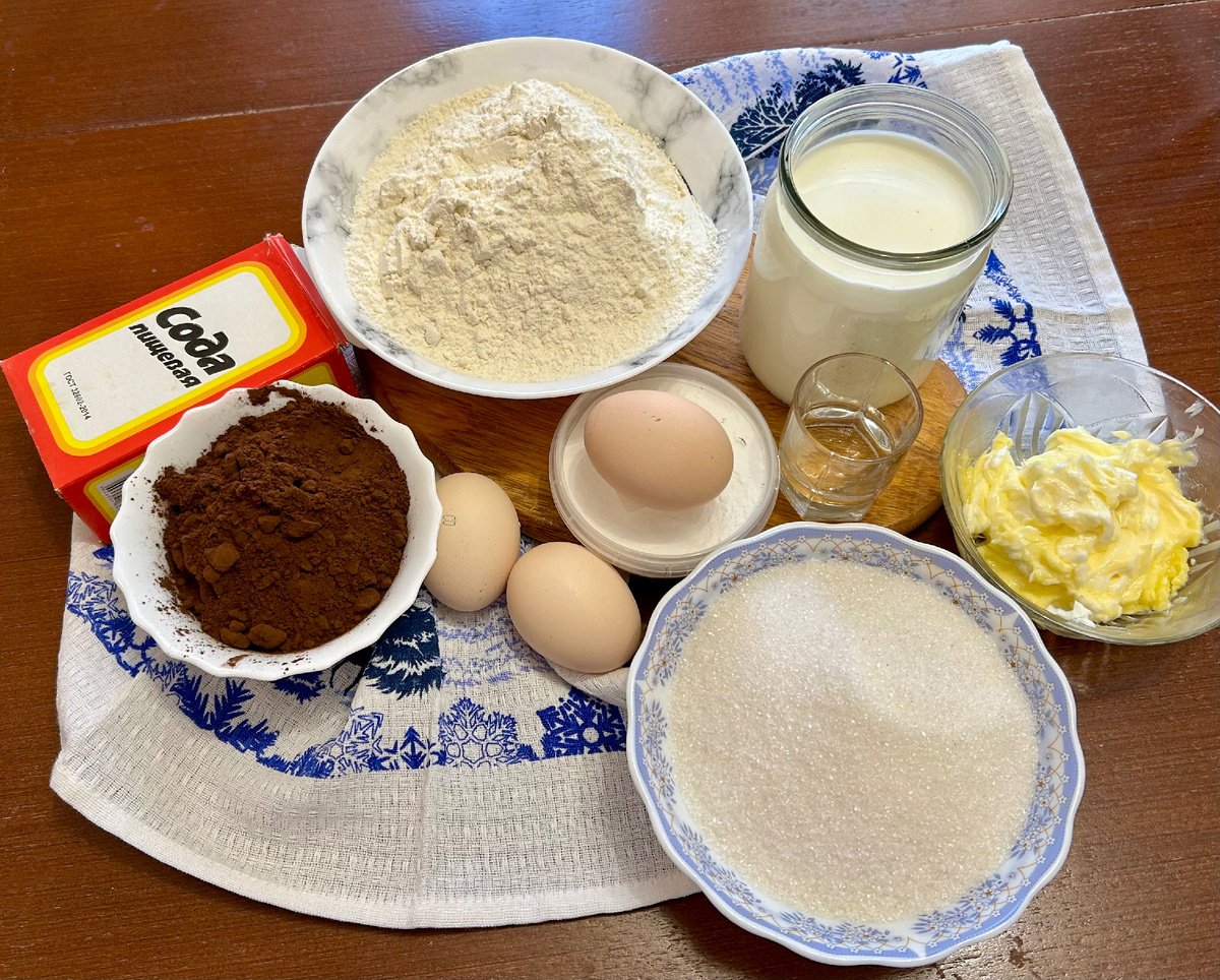 Продукты для шоколадного бисквита. Фото автора
