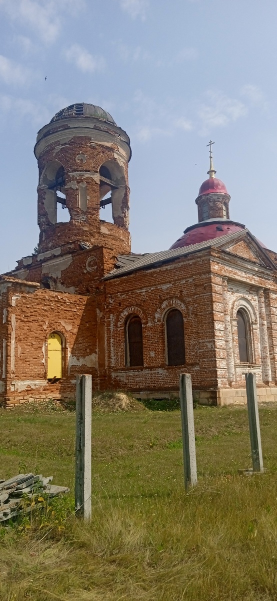 В 1885 году холодный Георгиевский храм стал тёплым