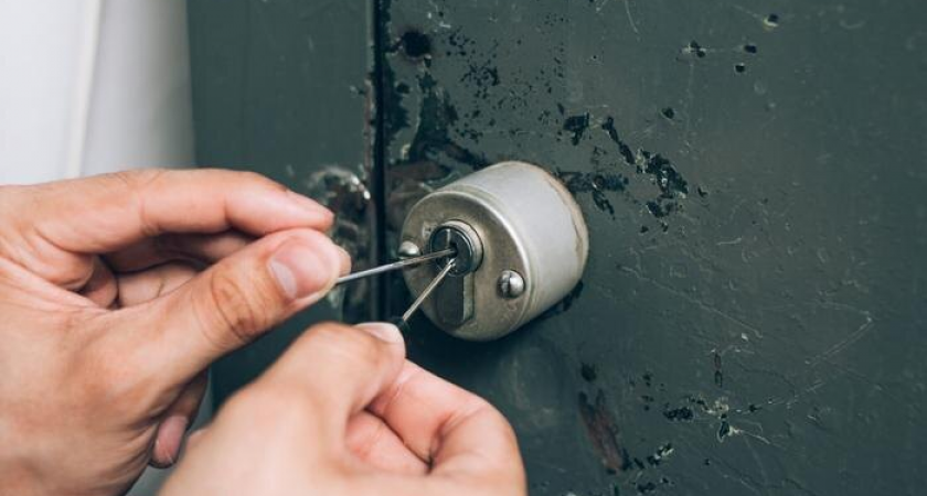    Обложка © Shutterstock / FOTODOM / Alexbom