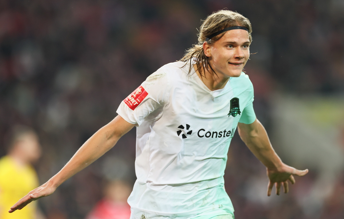    Нападающий "Краснодара" Александр Кокшаров  Сергей Савостьянов/ТАСС