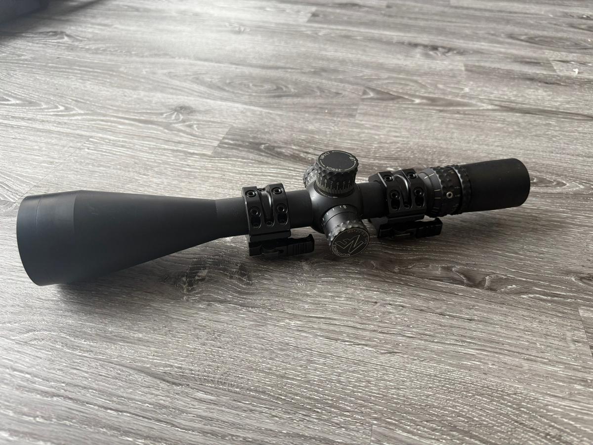 прицел установлен на быстросъемные кольца производства ОКБ РОСТ. 