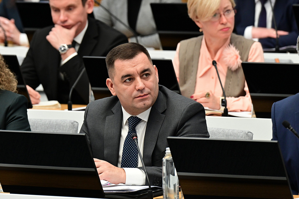     Иҫке лифттар ҡалманы