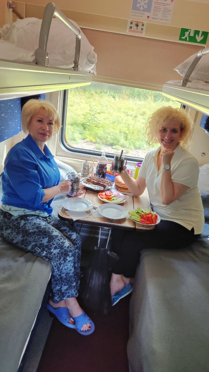 Попутчики в поезде - 90% комфортной поездки. Особенно .если ехать 6 дней!