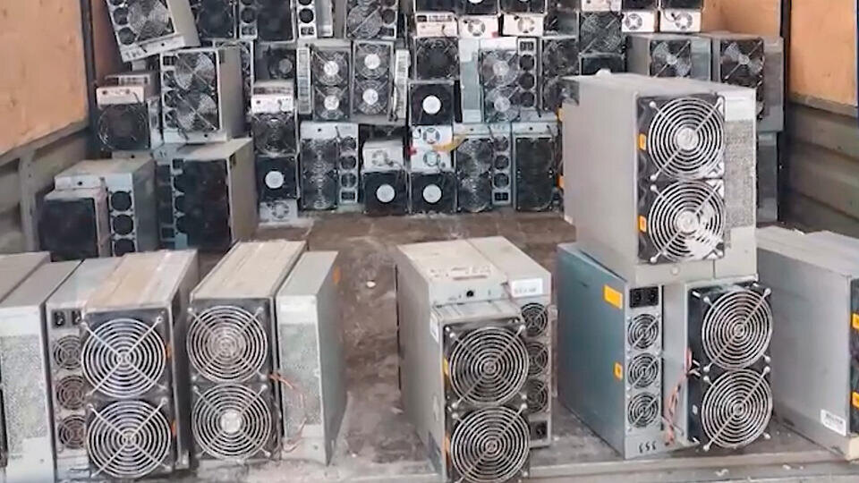     Майнинг-грузовик похитил электричество на 3 млн рублей в Бурятии "112"