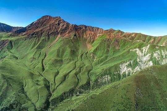    New York Times включила Кыргызстан в список лучших мест для путешествий в 2026 году