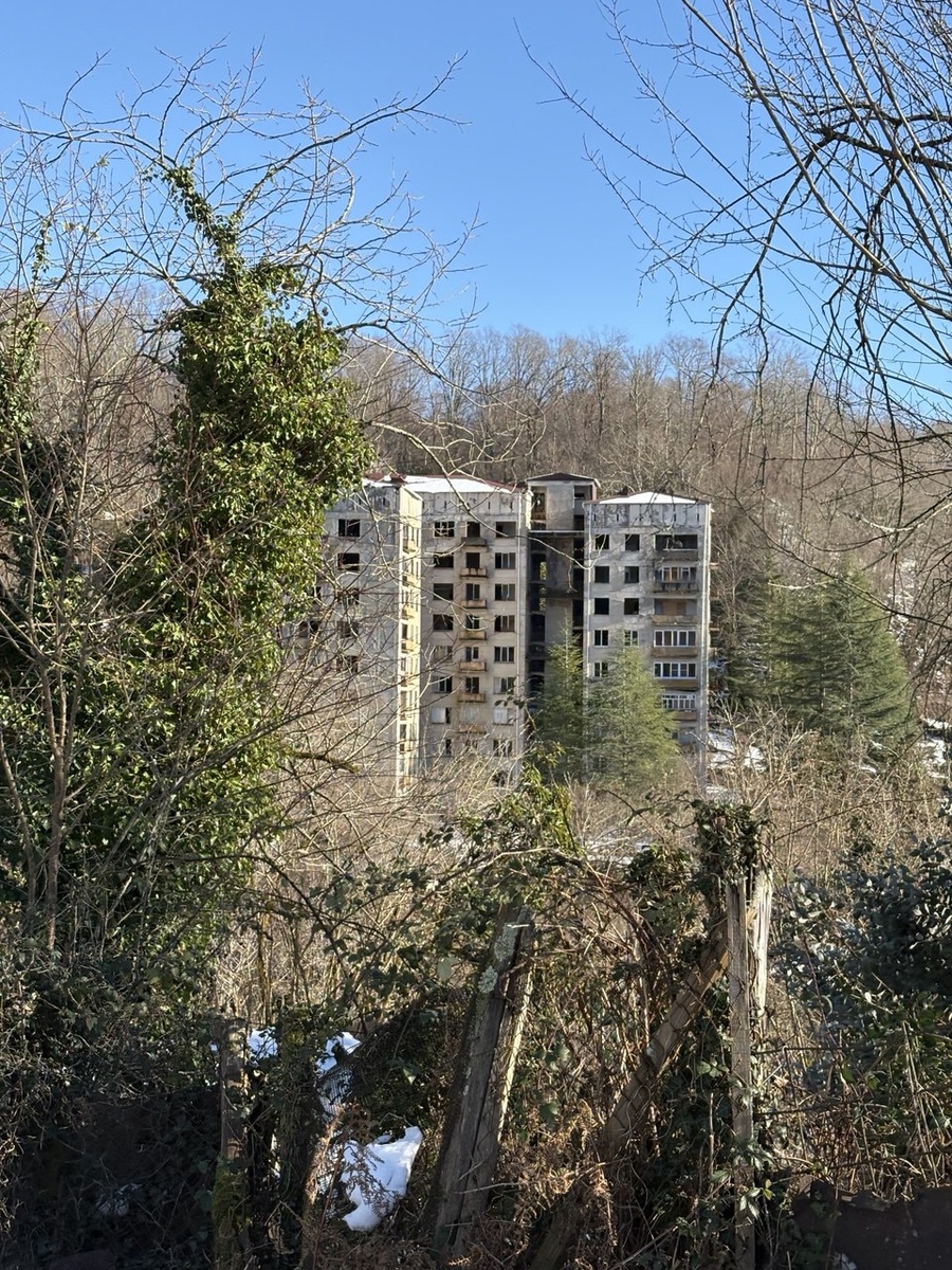 Где-то по дороге к храму Амбара