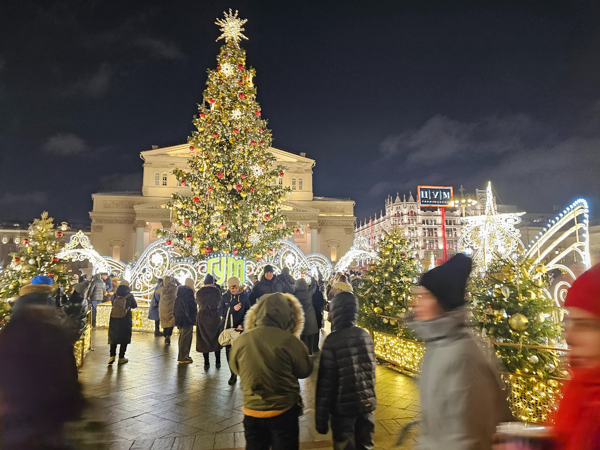Новогодняя иллюмминация у Большого театра