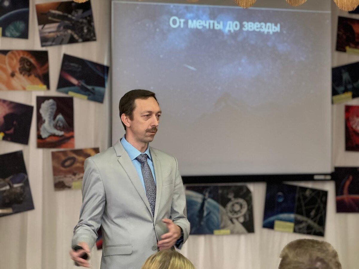 Рис. 1. Владимир Васильев