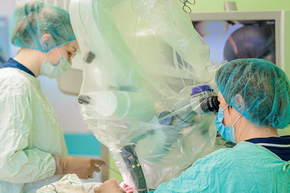    Московские хирурги вылечили пациента, который слышал движение своих глаз Фото: департамент здравоохранения Москвы