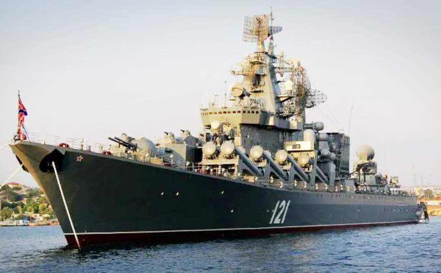 Ракетный крейсер «Москва» 