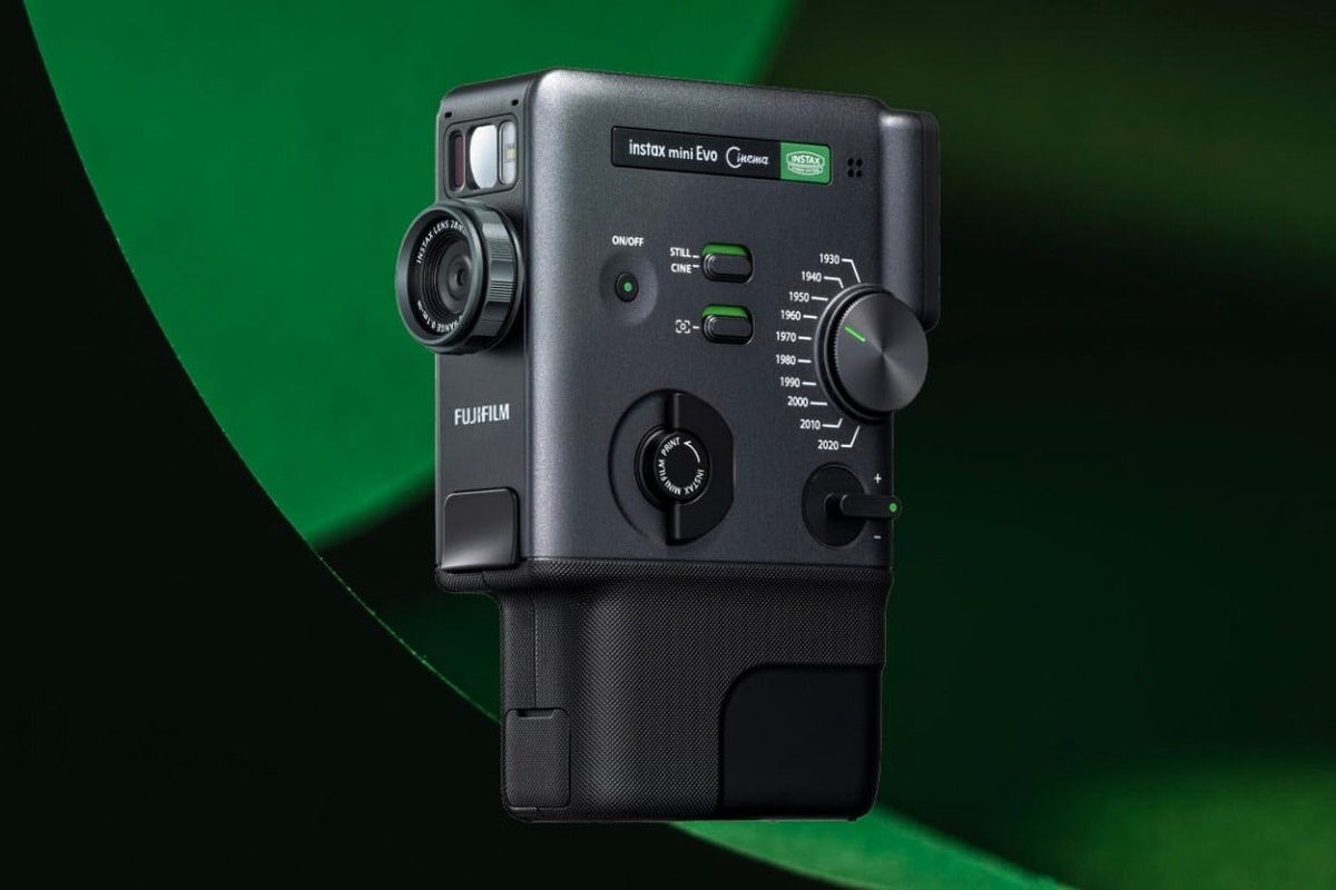     Камера Instax Mini Evo от Fujifilm выдает "пленочную картинку" разных эпох!