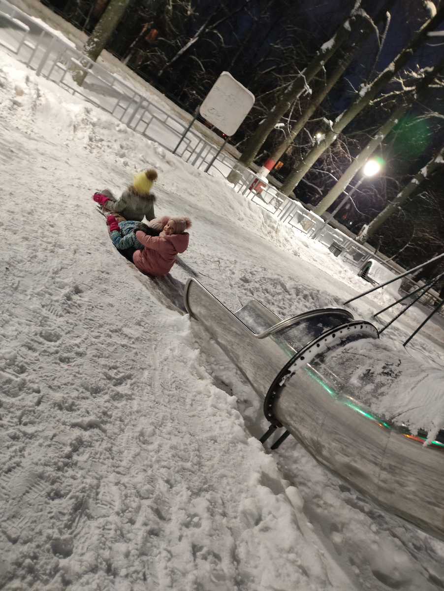 Нашли подружек