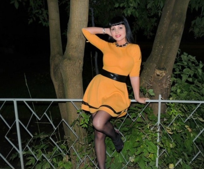 "Бывший муж говорил - c двумя детьми ты никому не нужна". Через 14 месяцев я вышла замуж. Бывший увидел фото со свадьбы и сразу написал