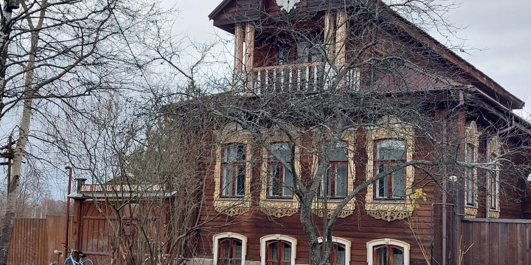 Как и почему вернули к "жизни" старинный купеческий особняк в Ярославской области.