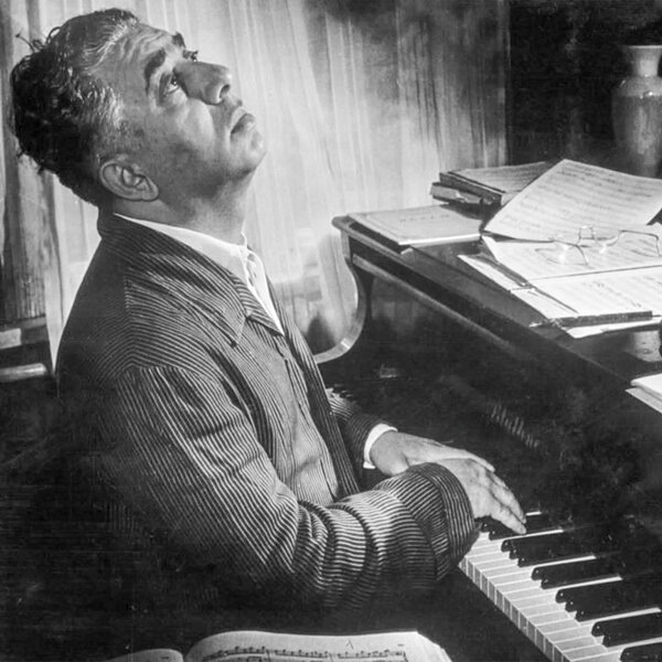 Хачатурян – автор целой россыпи мировых шедевров классической музыки. Источник фото: zaharprilepin.ru.