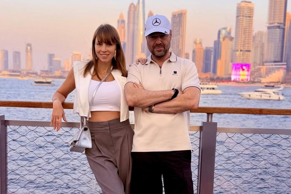    Полина Диброва и Роман Товстик Социальные сети