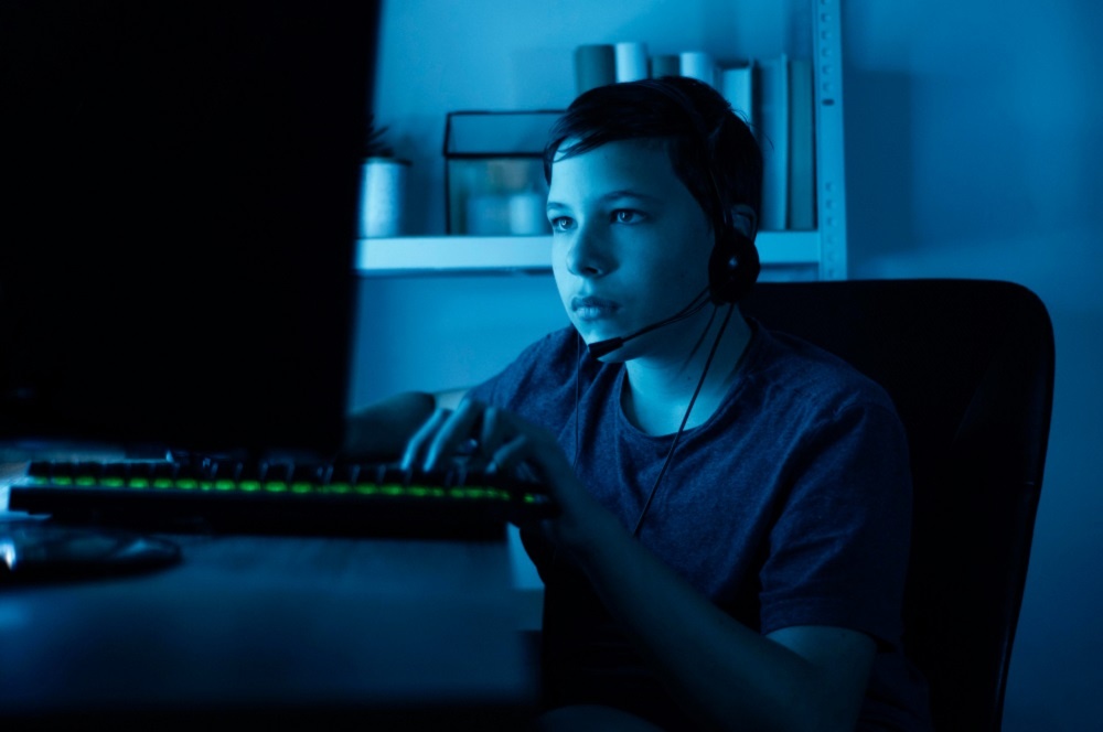    Мошенники стали чаще обманывать детей с помощью онлайн-игр