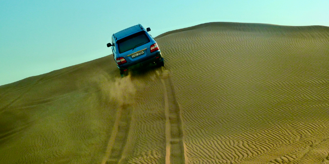 Где дюны становятся американскими горками: наше сумасшедшее путешествие по пескам ОАЭ